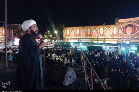 انتقام خون رهبر شهید مطالبه امت اسلامی است
