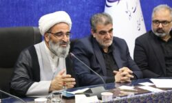 تشییع رهبر شهید جلوه وفاداری ملت و اقتدار انقلاب است