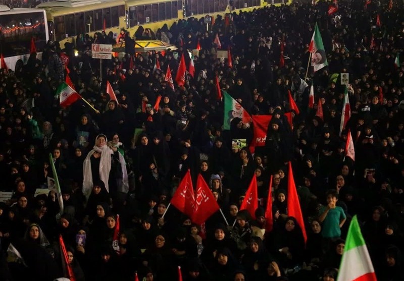 تشییع رهبر شهید , تشییع امام شهید , تشییع آیت‌الله‌العظمی سید علی خامنه‌ای , بدرقه آقای شهید ایران , اخبار استان قم , آیت‌الله سید علی خامنه‌ای , 