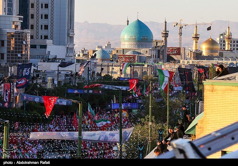 گزارش میدانی تسنیم از مراسم وداع و تشییع مردم ولایتمدار با امام شهید در مشهد